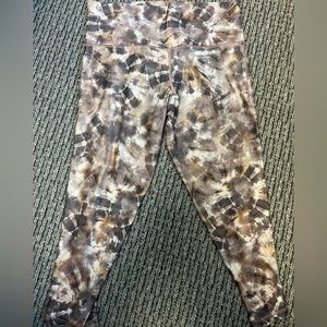 Athleta salutation stash pocket 7/8